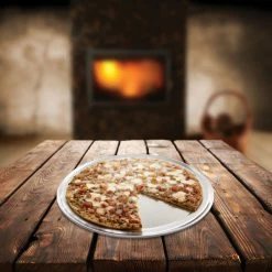 Harold Import Company Fante's Wide Rim Pizza Pan - 12" -Curious Shop 0039913 31819 inuse