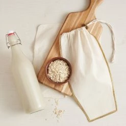 Harold Import Company Harold Imports Oat Milk Bag 10 Harold Import Company Harold Imports Oat Milk Bag -Curious Shop 22129 inuse4