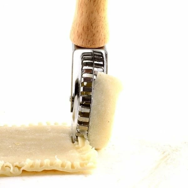 Norpro Pasta / Pastry Cutter 5 Norpro Pasta / Pastry Cutter - Image 3