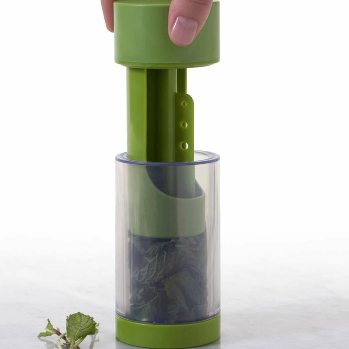 Microplane Plastic Herb Mill 2-in-1 6 Microplane Plastic Herb Mill 2-in-1 - Image 4