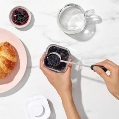 OXO Brew Twisting Tea Ball Infuser 8 OXO Brew Twisting Tea Ball Infuser -Curious Shop 81lb 2 gfvl. ac sl1500