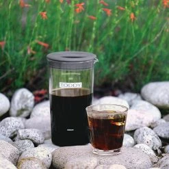 Toddy Coffee Makers Toddy Artisan Small Batch Cold Brewer 19 Toddy Coffee Makers Toddy Artisan Small Batch Cold Brewer -Curious Shop artisan3