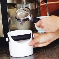 Dreamfarm Grindenstèin Coffee Grounds Collector | Gray -Curious Shop dreamfarm grindenstein hero 9