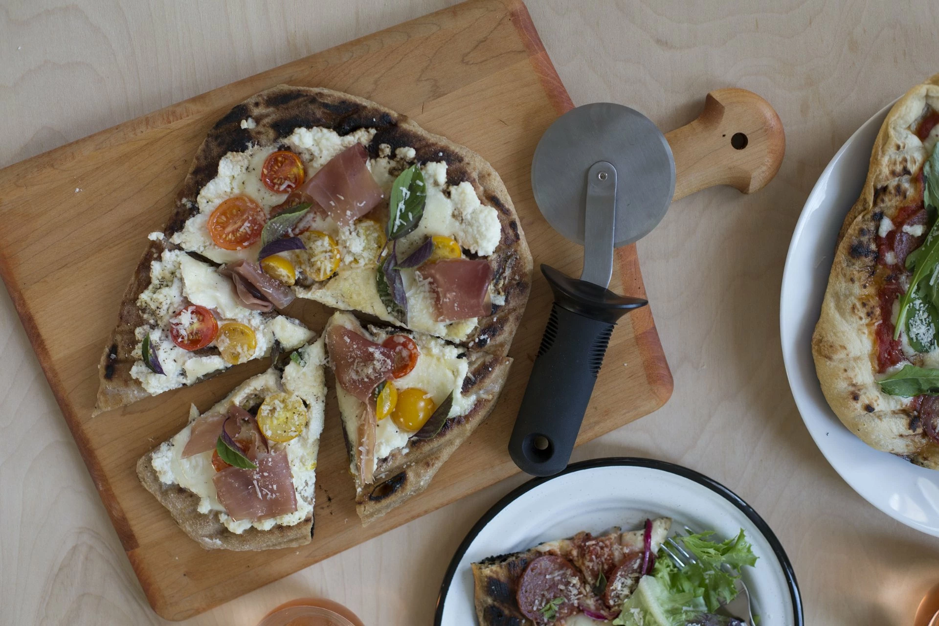 OXO Black Pizza Wheel 4 OXO Black Pizza Wheel - Image 2