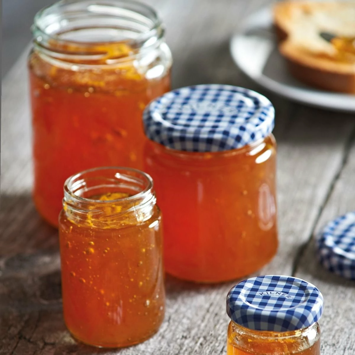 Kilner Round Twist Top Jar | 24 Oz 4 Kilner Round Twist Top Jar | 24 Oz - Image 2