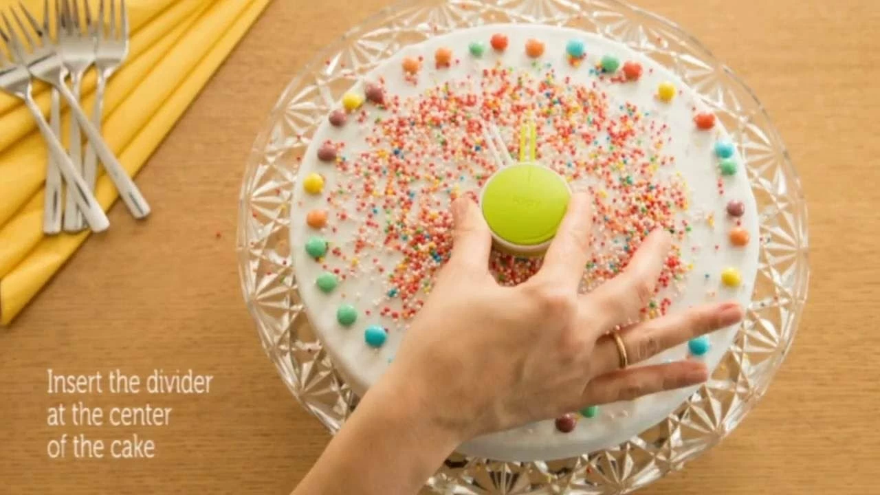 Gourmac Perfect Cake & Pie Divider | Pink 5 Gourmac Perfect Cake & Pie Divider | Pink - Image 3