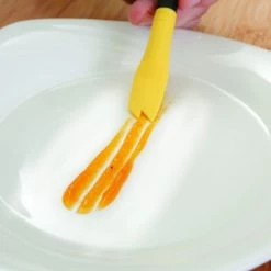 Mercer Culinary Mercer Silicone Plating Brush - Saw Tooth -Curious Shop mercer plating tools m35603 image 02