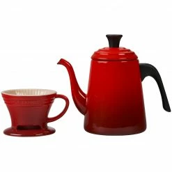 Le Creuset Pour Over Coffee Cone | Cerise/Cherry Red -Curious Shop pourover 03