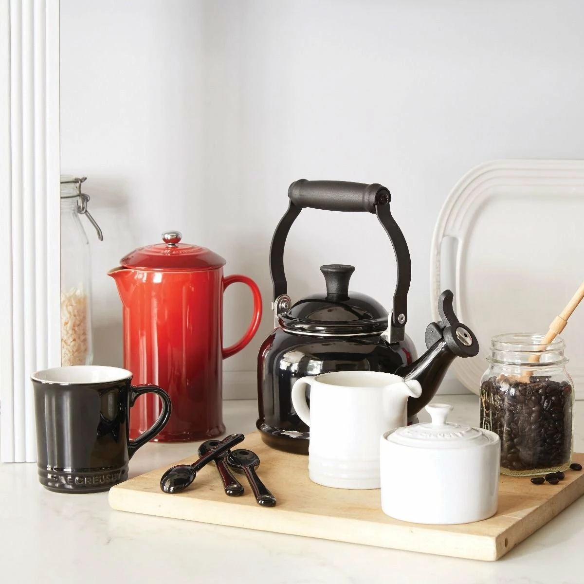 Le Creuset 34oz Stoneware Ceramic French Press | Cerise/Cherry Red 4 Le Creuset 34oz Stoneware Ceramic French Press | Cerise/Cherry Red - Image 2