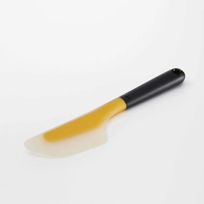 OXO Small Flip & Fold Omelet Turner 4 OXO Small Flip & Fold Omelet Turner - Image 2